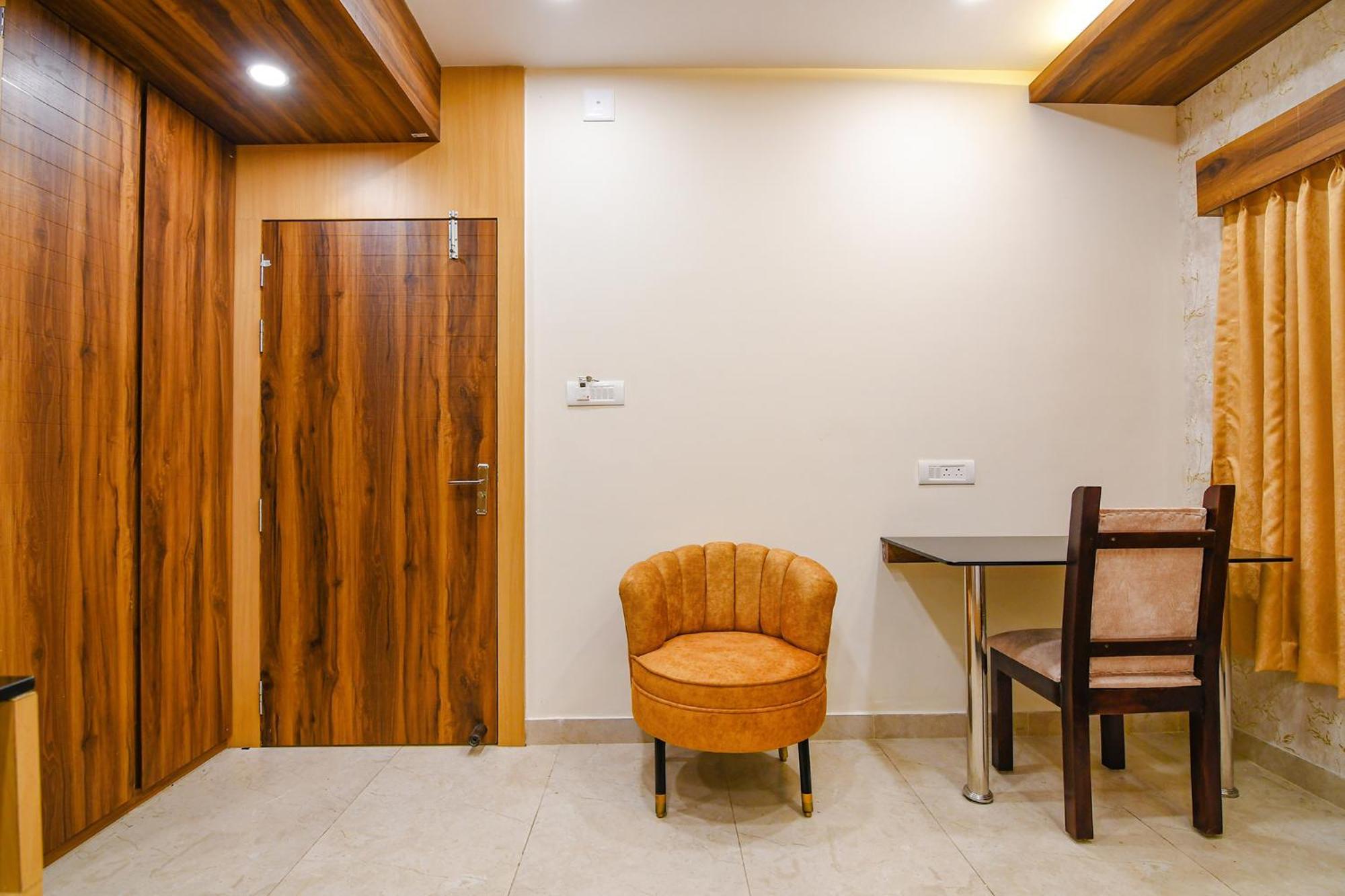 Fabhotel Sonali Golden Palace - Nr Bhubaneswar Railway Station Exterior photo