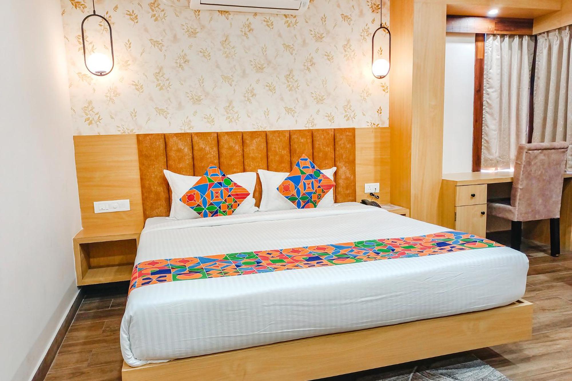Fabhotel Sonali Golden Palace - Nr Bhubaneswar Railway Station Exterior photo