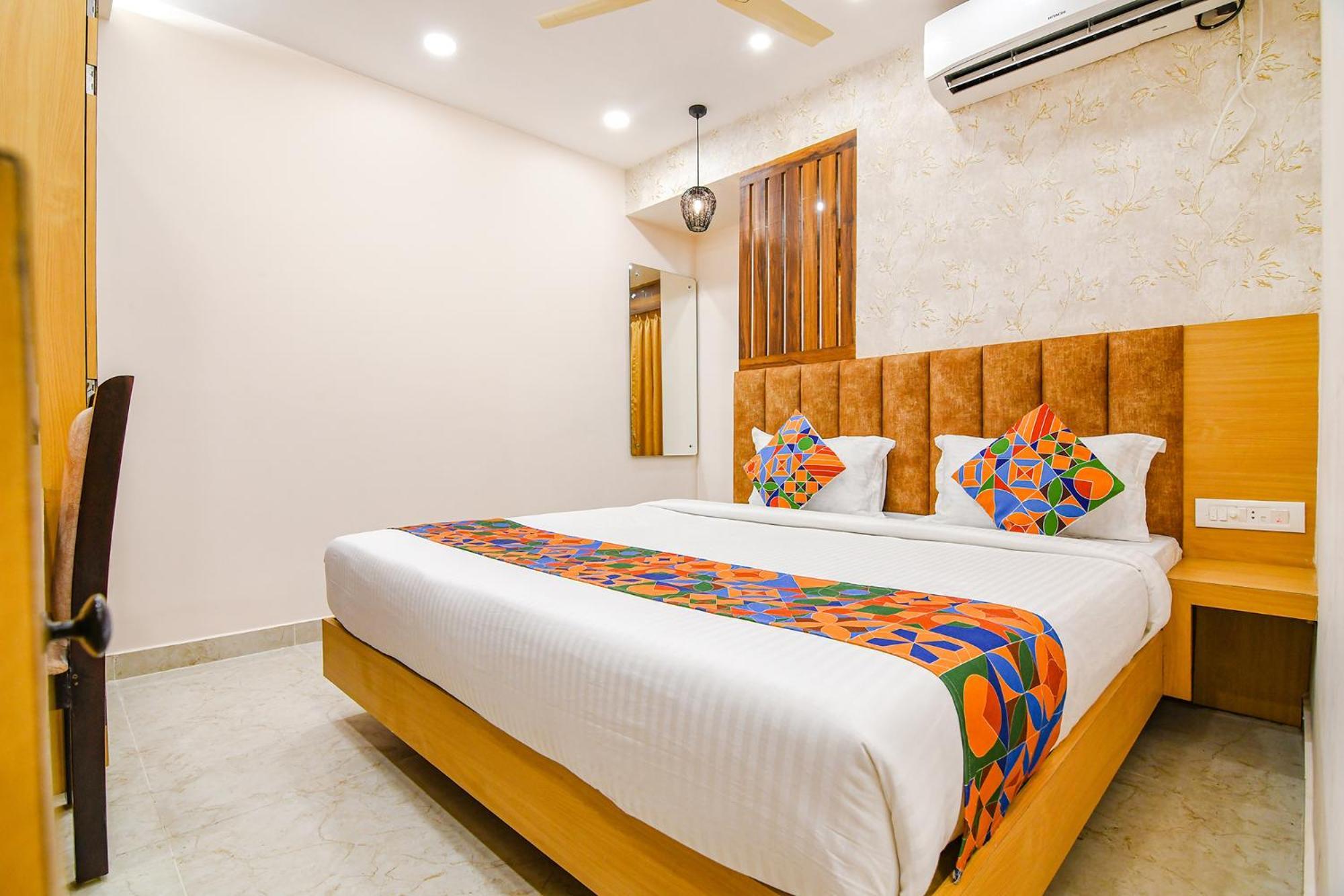 Fabhotel Sonali Golden Palace - Nr Bhubaneswar Railway Station Exterior photo